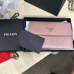 Prada Wallet With Box And Coa